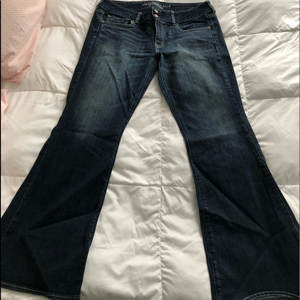 Women’s American Eagle Artist Jeans